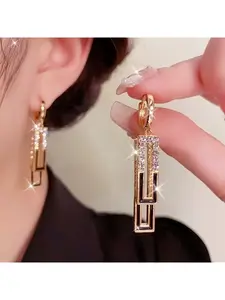 2pcs Set of Women'S Black Geometric Square Earrings