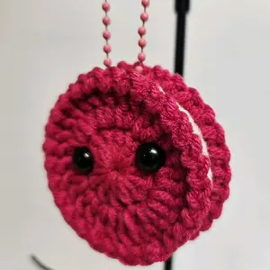 Plush Red Cooky Keychain - Adorable Crochet Design with Black Eyes and Pink Chain for Bags and Keys