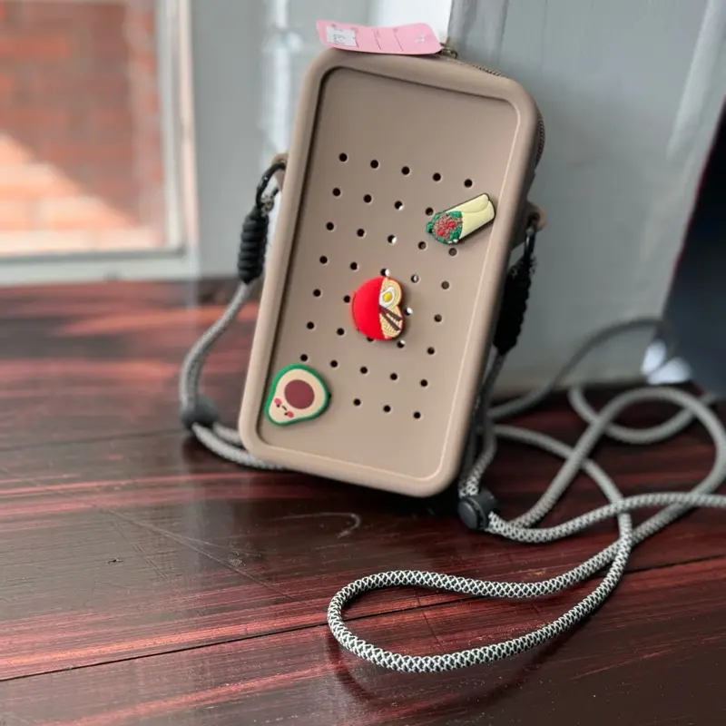 Croc Bag - Stylish Accessory with Unique Design, Versatile Use for Everyday Essentials, Ideal for Shopping and Daily Looks