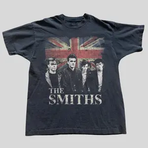 The Smiths Meat Is Murder tee, 90s retro Morrissey graphic shirt, unisex band t-shirt