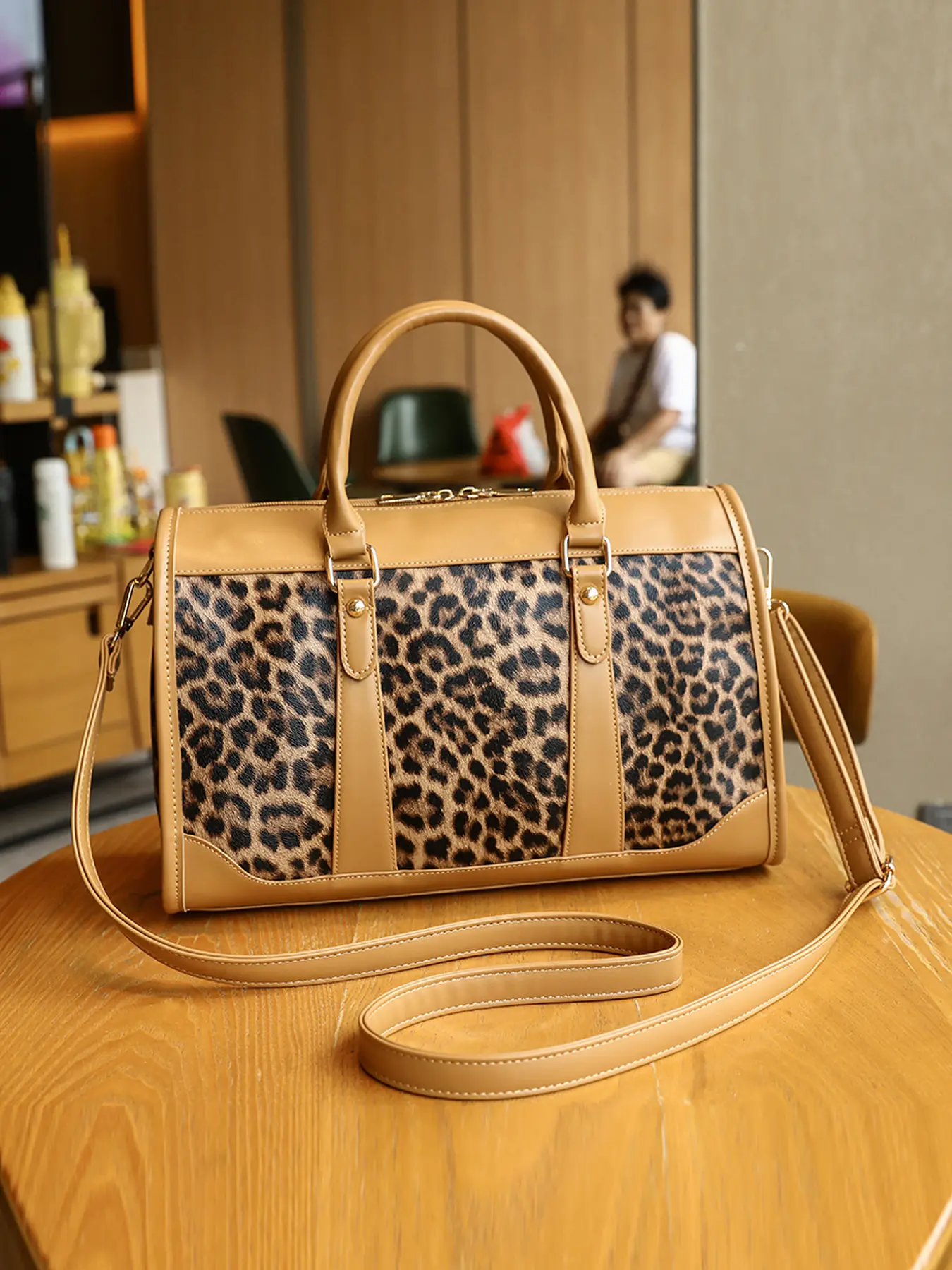 Women's Leopard Print Handbag - Large Capacity PU Tote Satchel Shoulder Handbag Crossbody with Zipper Closure, Multiple Compartments & Top Handle, for Casual & Formal Occasions, Versatile Fashion Accessory, Fashionable Crossbody Bag, Casual Crossbody Bags