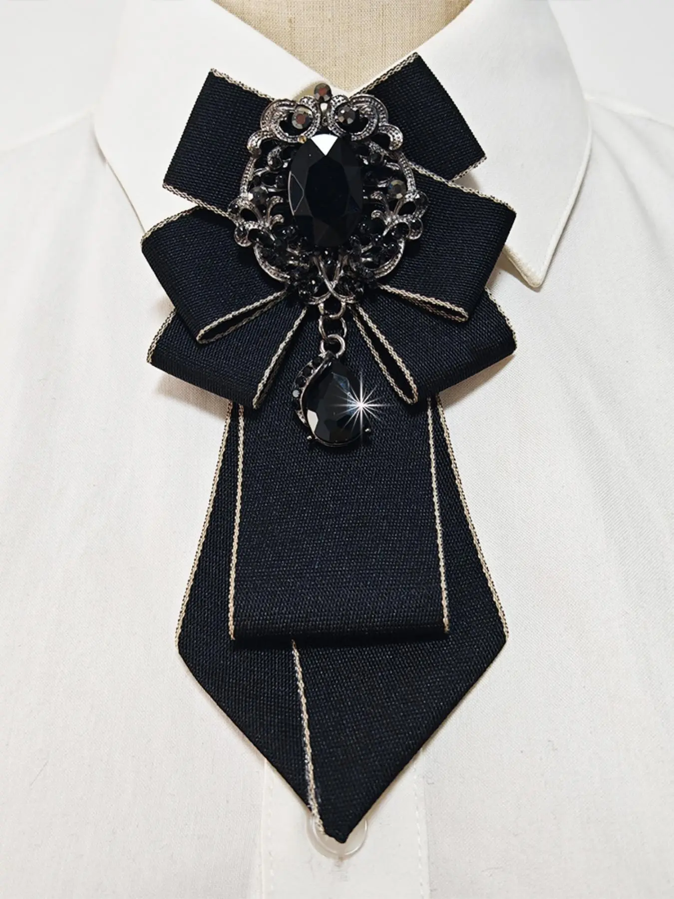Handmade Solid Color Sparkling Diamond Tie, casual elegant tie, Stylish Tie Design, Party Essential for Business, Suits, and Daily Life, All Seasons Use
