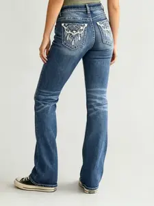 Womenswear Women's Mid-Rise Stretch Flare Jeans - Body-Contouring Slim Fit, Unique Embroidered Back Pockets for a Fashionable Western Retro Look