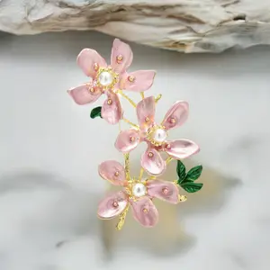 Elegant Peach White Blossom Flower Pearl Brooch Pin