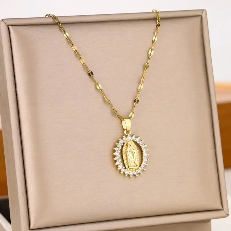 September Laurel  Virgin Mary Pendant Necklace for Men & Women, Rhinestone Decor Chain Necklace, Vintage Religious Jewelry with Elegant Design, Christian Gift for Girlfriend Boyfriend