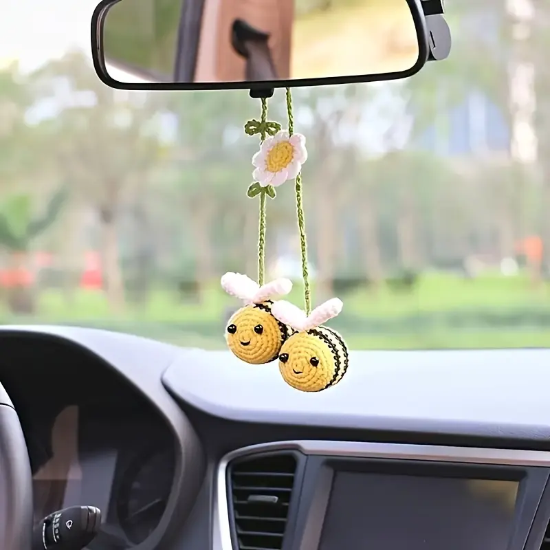 Handmade Crochet Bee Charms For Bags Cute Twillie Honey Bee Car Hanging Pendant Beautiful Knitted Bee Bag Charms Lovely Bee Crochet Decoration For Car And Backpack