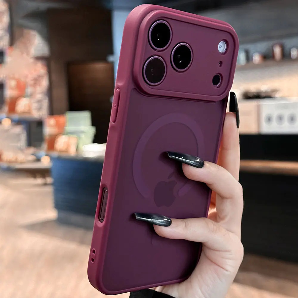 New model burgundy 18 Pro matte fingerprint-resistant magnetic support wireless charging case suitable for iPhone 18 Pro max/17/16/15/14/13 Promax phone case stylish durable skin-friendly male and female  protection case luxury translucent