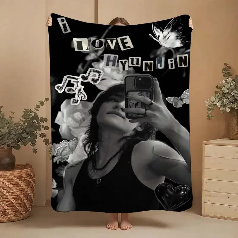 HYUNJIN Themed Black-White Selfie Art Blanket - Soft, Comfortable, Hypoallergenic, Tear-Resistant, Machine Washable, All-Season, Portable for Outings, Ideal for Sofas & Beds, No