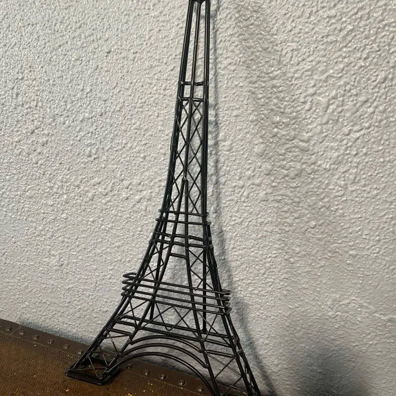 Paris Eiffel Tower Metal Wall Design - Black Iron Structure Inspired by the Iconic Parisian Landmark
