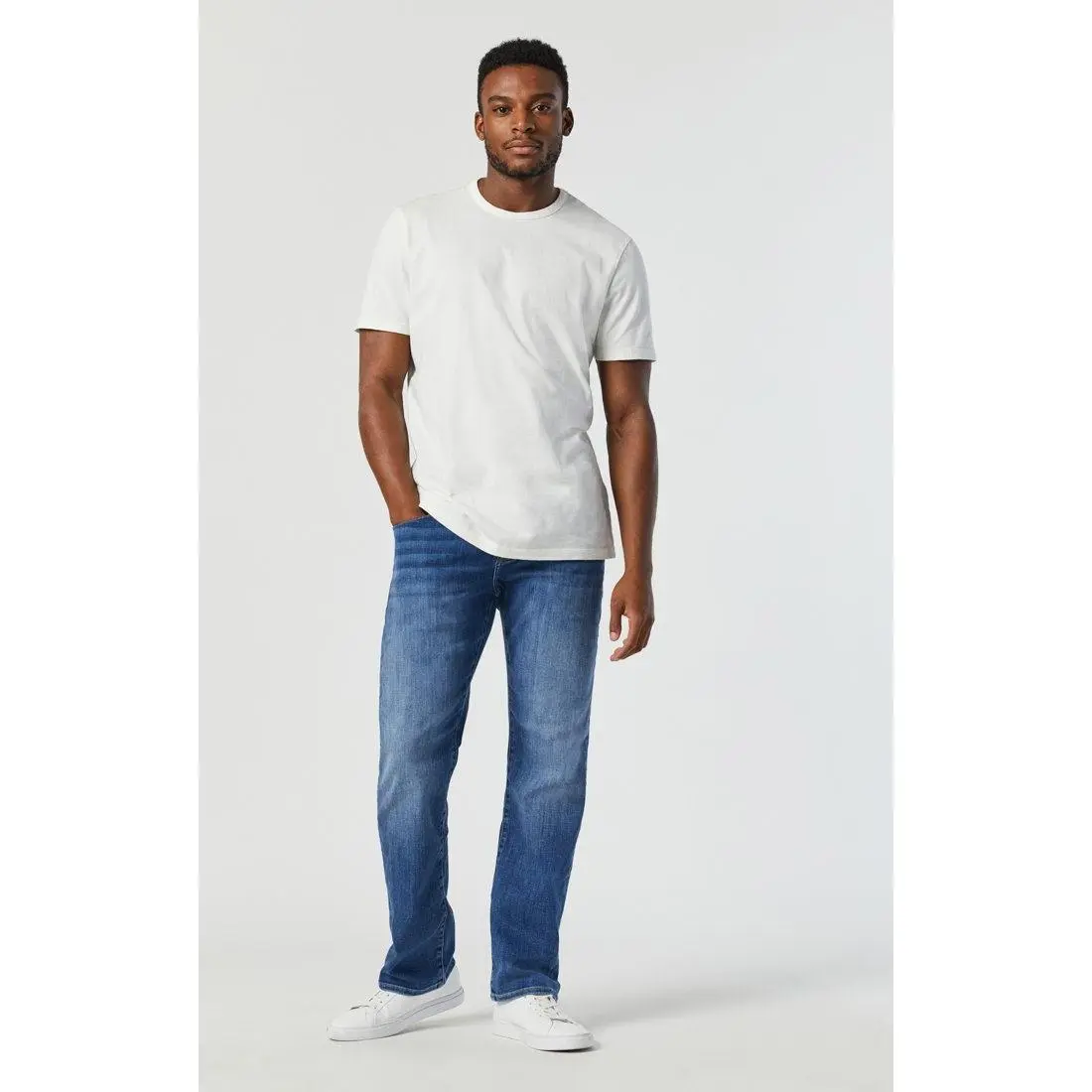 Marcus Women's Slim Straight Leg Jeans - Indigo Wash, Soft Stretch Fabric Made of Recycled Cotton and Tencel, Denim, Slim Fit Jeans, Whiskered Fade, Regular Rise, Pants, Classic Jeans, Casual Jeans, Blue-Toned Jeans