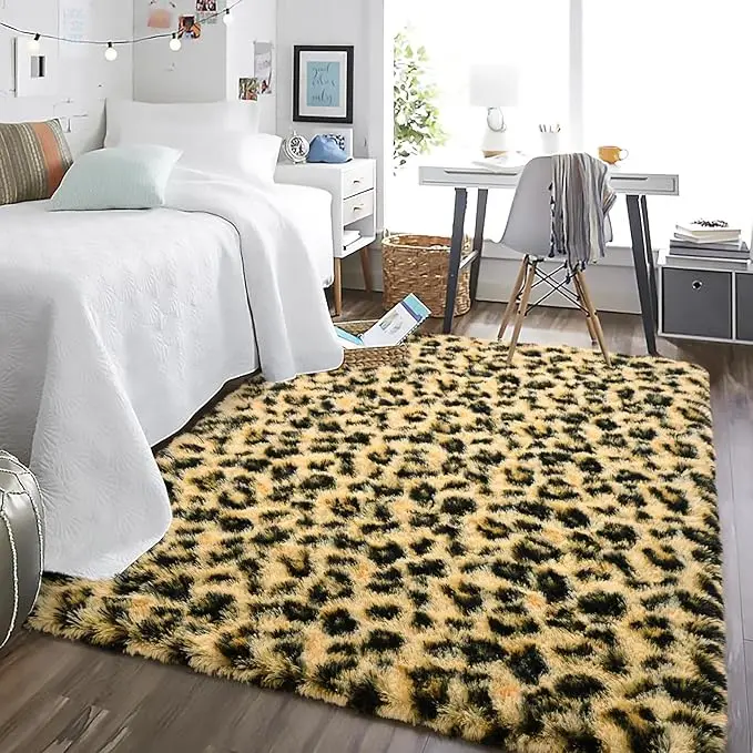 Leopard Print Rugs, 4x6 Feet Pink Leopard Rug for Girls Bedroom, Soft Cheetah Print Rugs for Living Room Western Decor, Modern Indoor Fluffy Area Rug for Kids Nursery Dorm Decor