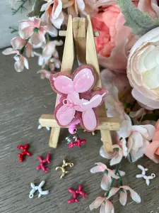 Pink Balloon Dog Nurse Badge Reel & Beaded Bracelet Set | Cute RN Accessories | Handmade Gift for Nurses | Nurse Badge Holder