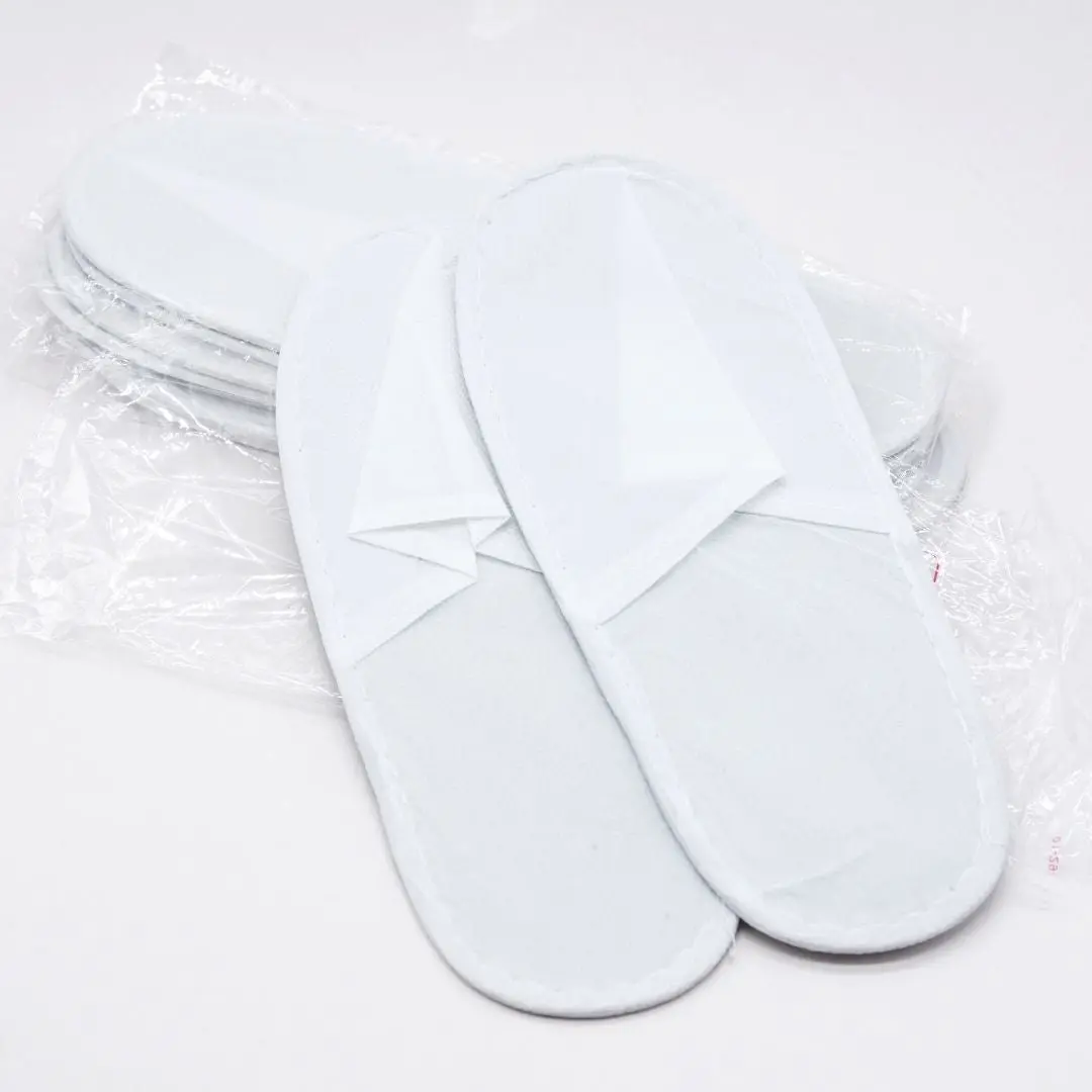 Roomsium White Guest Slippers, 30 Pairs