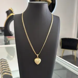 Spanish chain with heart pendant