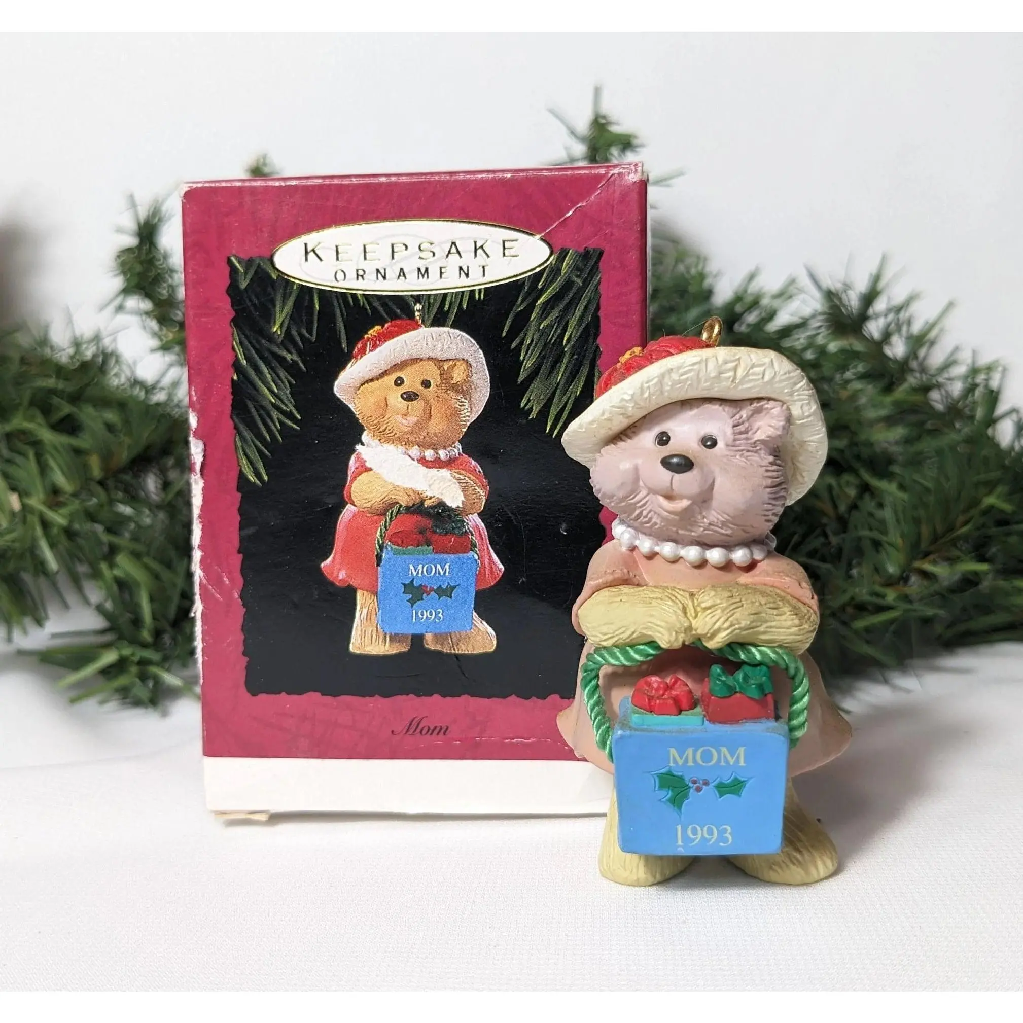 Hallmark 1993 Mom Christmas Ornament