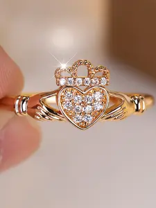 Exquisite Heart Design Crown Rings- Synthetic Zirconia Inlay Embrace Hug Rings for Women & Girls Holiday Party Engagement Rings, Heart Cluster Ring, Perfect for Wedding Jewelry, Daily Wear Anniversary Valentine's Day Gift, Heart Shaped Ring