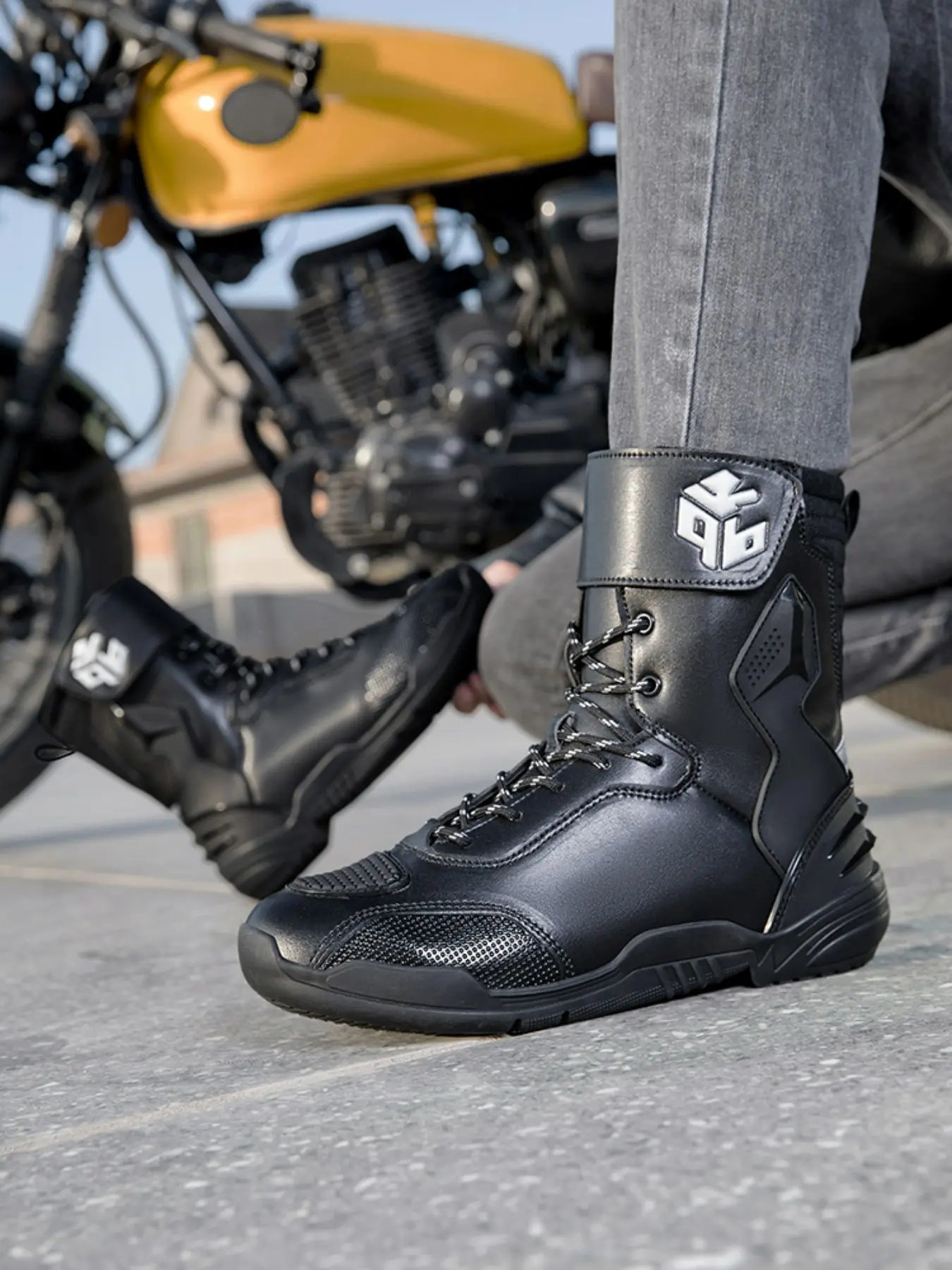 Men's Motorcycle Riding Sports Boots, Anti-Slip Waterproof Design, Comfortable Durable Racing Shoes, Ideal for Motorbike Enthusiasts