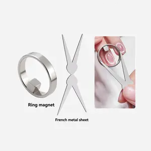 Cat Eye Nail Art Magnet Stick: A glass-bead nail tool specifically designed for "cat eye" gel polishes, featuring exceptional light-attracting capabilities—ideal for both DIY home manicures and professional nail salons.