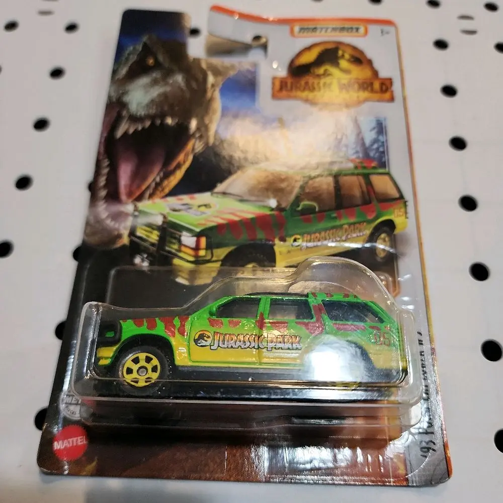 Matchbox 2022 '93 Ford Explorer #5 Jurassic World Dominion Collectible Die-Cast Car in Matte Finish