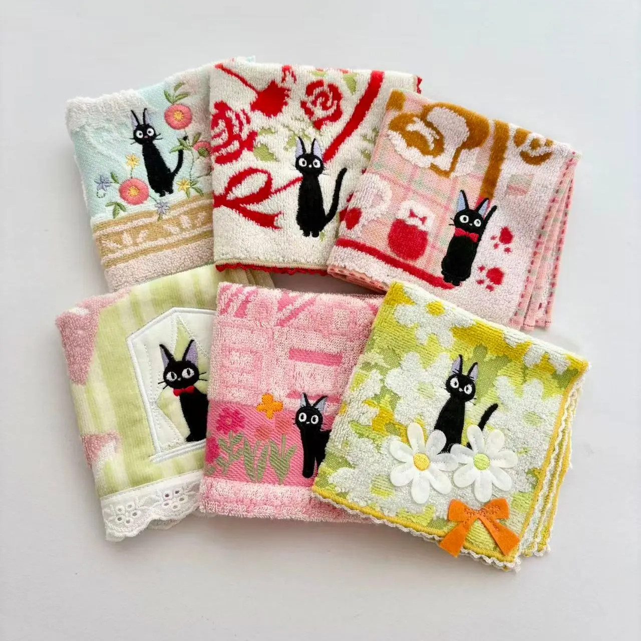 Beautiful Cat Hand Towel for Home Decor Bathroom as Mother's Day Gift for Cat Lovers Cotton Decorative