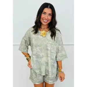 Camo Print Casual Top & Shorts Set (Reg.)