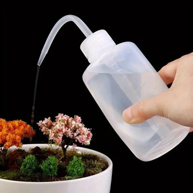 150/250 / 500mL Water Beak Pouring Kettle Tool Succulents Plant Flower Watering Can Squeeze Bottles with Gardening Tools Garden Accessories