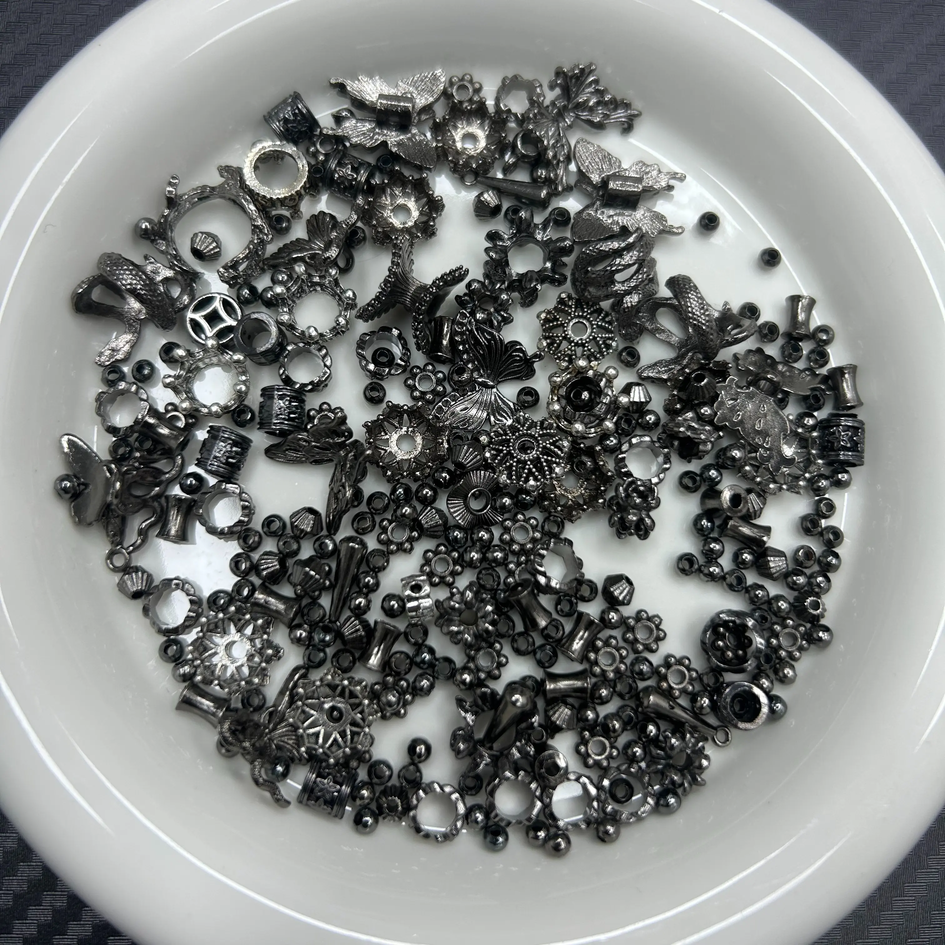 26- Mix Black Spacer(2 shovels)