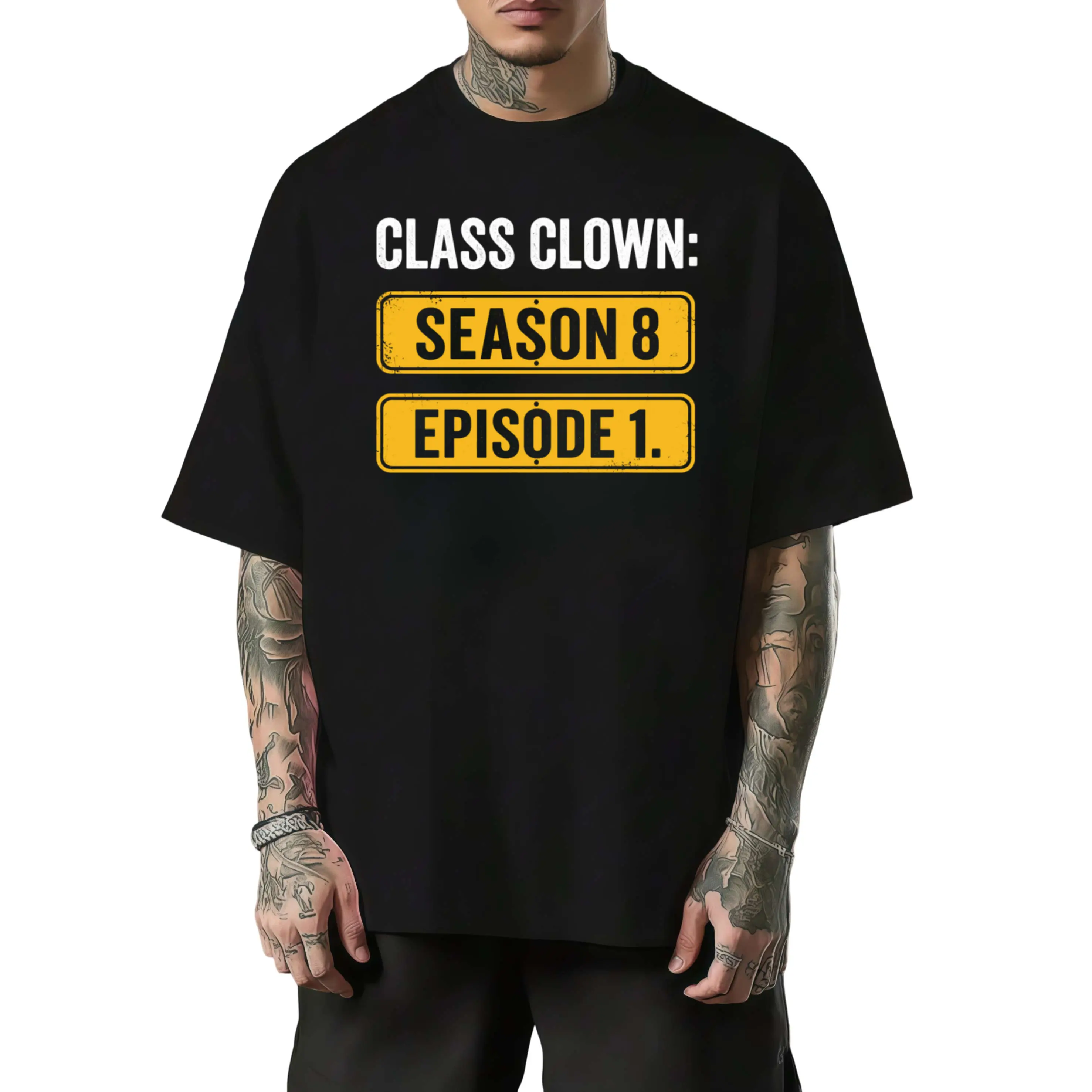 Distressed Road Sign Graphic T-shirt Featuring Humorous Back To School Slogan CLASS CLOWN SEASON 8 EPISODE 1 Relaxed Fit Short Sleeve Garment For Teen Campus Daily Outfits