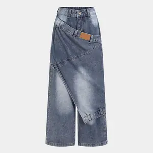 The women's jeans feature a unique asymmetrical cut, an aged and washed design, and a loose, tight-fitting fit that conceals flaws and makes you look slimmer. Paired with metal accessories, you'll instantly transform into a street trendsetter