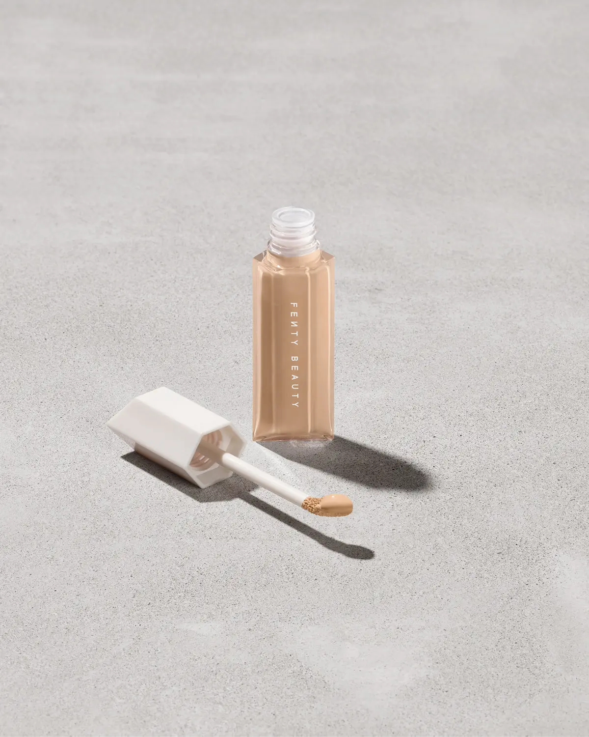 We're Even Hydrating Longwear Concealer — 220W We're Even Hydrating Longwear Concealer — 220W