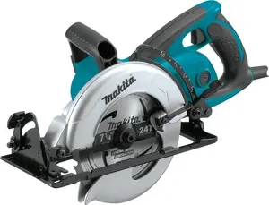 Makita (5477NB-R) 7‑1/4" Hypoid Saw Makita (5477NB-R) 7‑1/4" Hypoid Saw