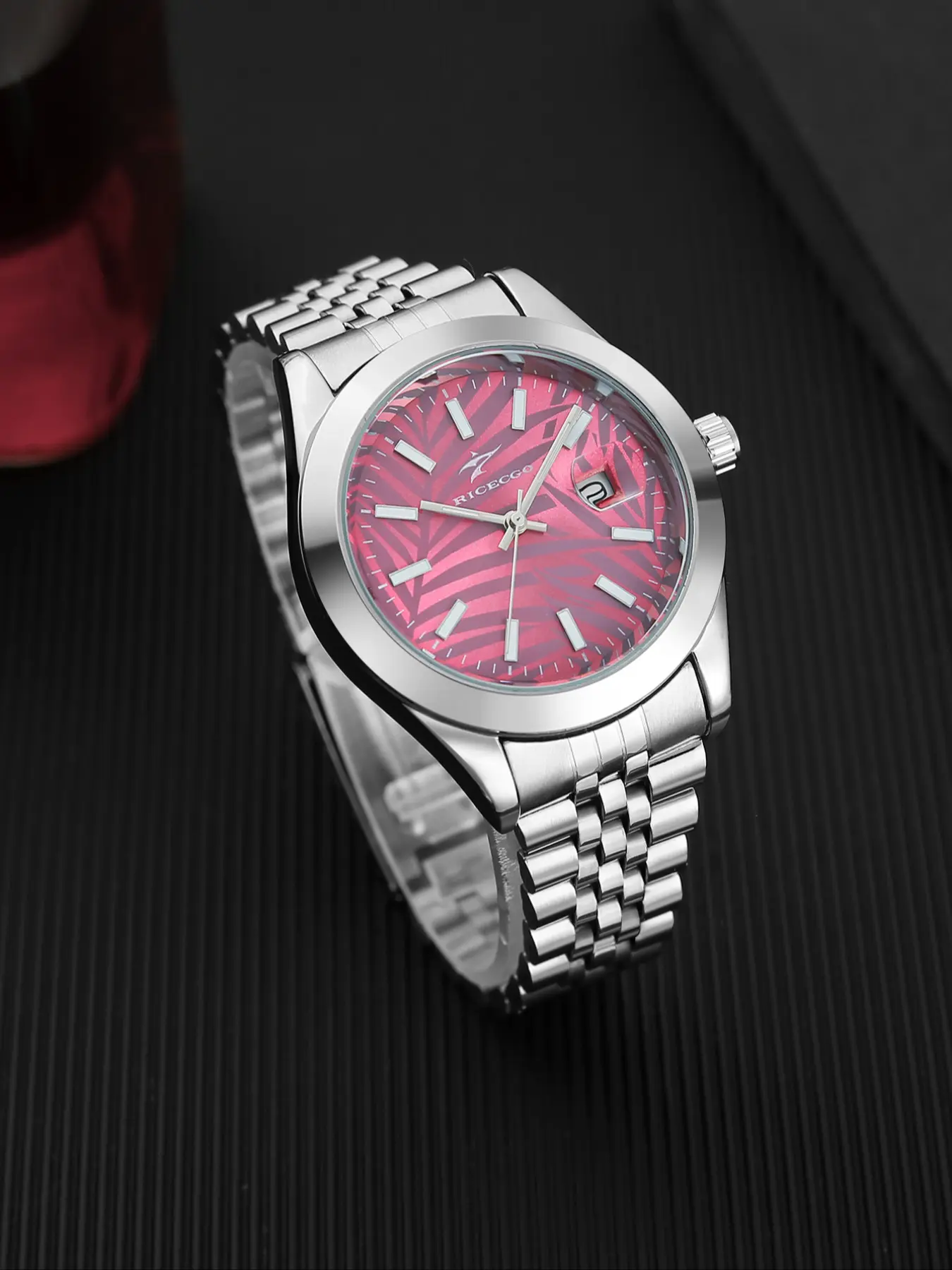 RICECGO 1pc men's business watches, Analogue Quartz Watch, featuring a stainless steel strap, luminous and date functions, is a jewelry accessory and ideal gift for men