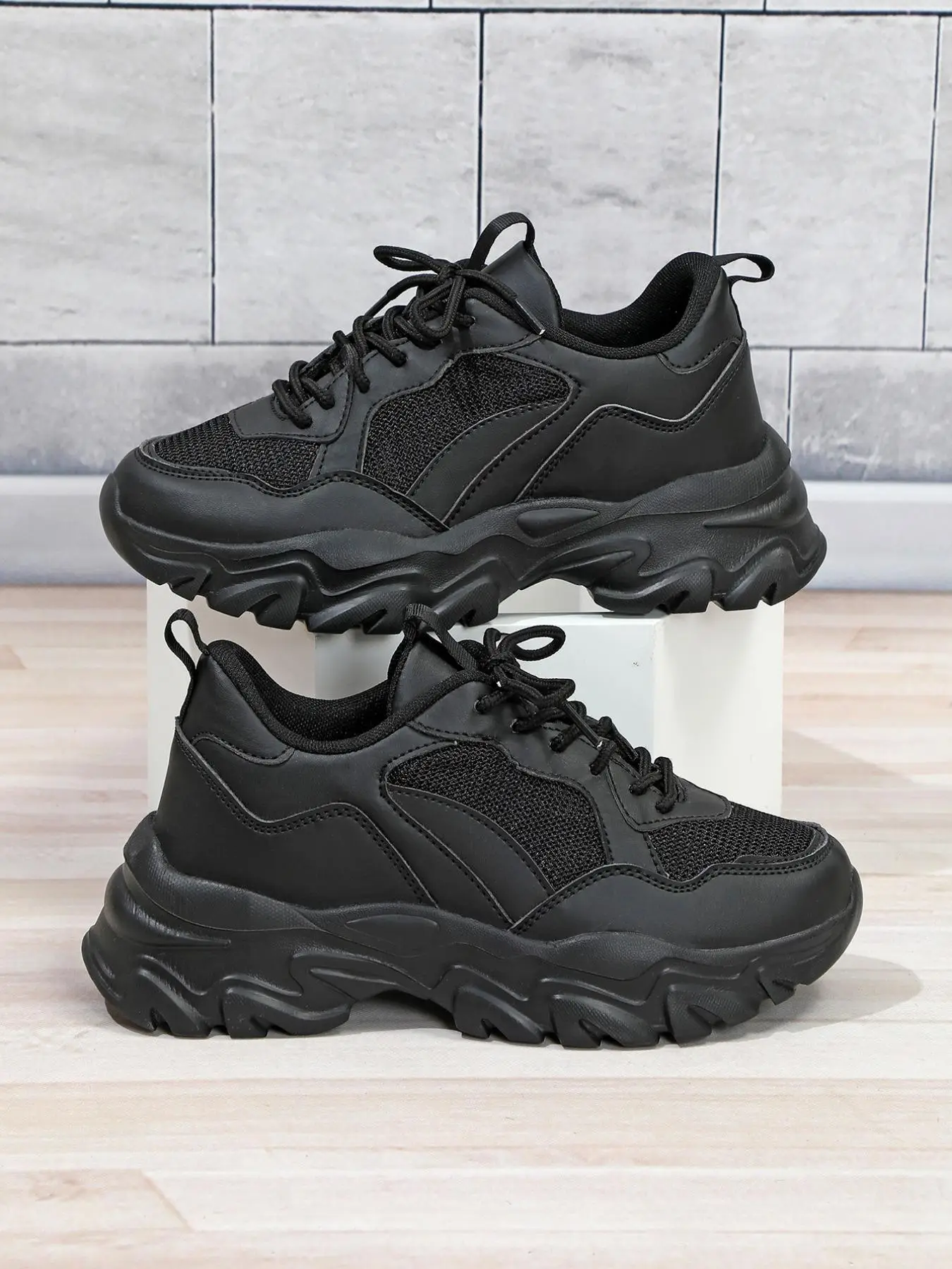 Fashionable Plain Lace-up Front Low Top Pu Leather Walking Running Comfy Designer Sneakers, New Trend All-match Designer Sneakers, Casual Athletic Spo