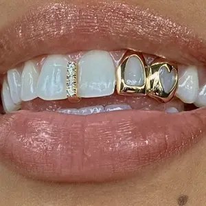 Personalized Dual Hollow Heart Zircon Teeth Grillz, Tooth Gems, Unisex Party Music Festival Accessory, Hip Hop Style, Men and Women