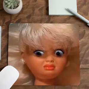 Funny Retro Doll Square mouse pad, Dislike Emoticons Desktop Decorative Protective Pad, Rubber Anti-slip Lockedge Work Pad, Small Size Suitable for Laptop, Desktop Computer Games, Work, Family