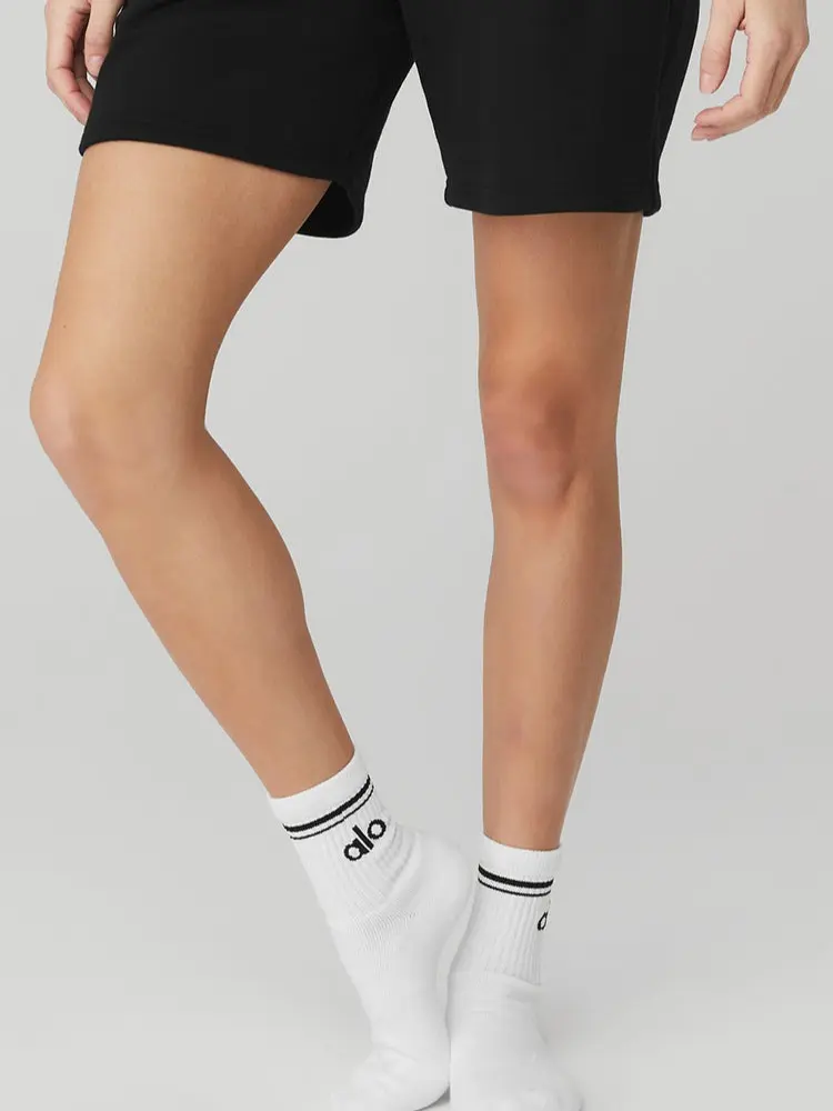 Unisex Half-Crew Throwback Socks for Men & Women, Retro Ribbed Mid-Crew Athletic Socks, Soft Breathable Everyday Sports Socks for Gym, Running, Tennis, Streetwear & Casual Wear