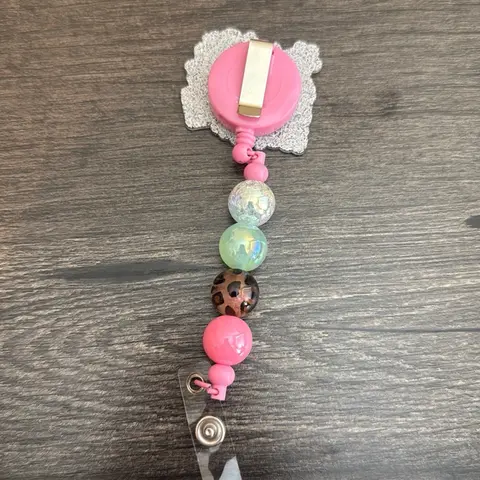 Beaded badge reel with acrylic