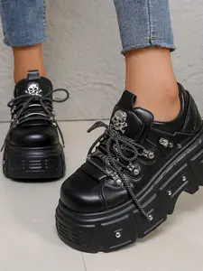 Punk Style Skull Chunky Platform Shoes, 3D Skull Decoration, Metallic Stud Details, Adjustable Woven Laces, Thick Sole for Leg Lengthening, Walking Shoes, Footwear