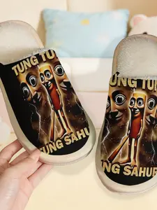 Cartoon Character + Tung Tung Home Slippers, Unisex Indoor Shoes, Multi-Color, Couple Style, Comfortable Fall & Winter Home Wear
