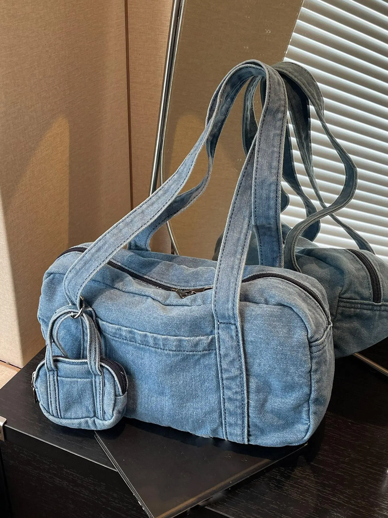 Fashionable Denim Tote Bag, Casual Versatile Shoulder Bag for Women, Simple Trendy High-quality Daily Commuting Bag, Girl Fashionable Shopping Bag, Casual Handbag Satchel, Crossbody Tote Bag, Casual Commuter Bag, Casual Bags