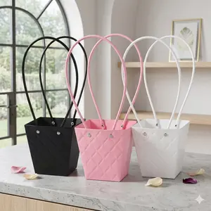 Mother's Day Flower Trapezoidal Gift Bags (5 or 10-Pack) for Arrangements Kraft Paper Floral Wrapping with Handle Waterproof for Graduation Anniversary Fresh Flowers Bouquets Gift Bags
