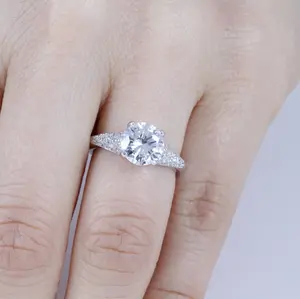 Round Cut Solitaire 925 Sterling Silver CZ Engagement Ring Wedding Ring Diamond Simulant Bridal Ring Band Size 2.5-15 S5318