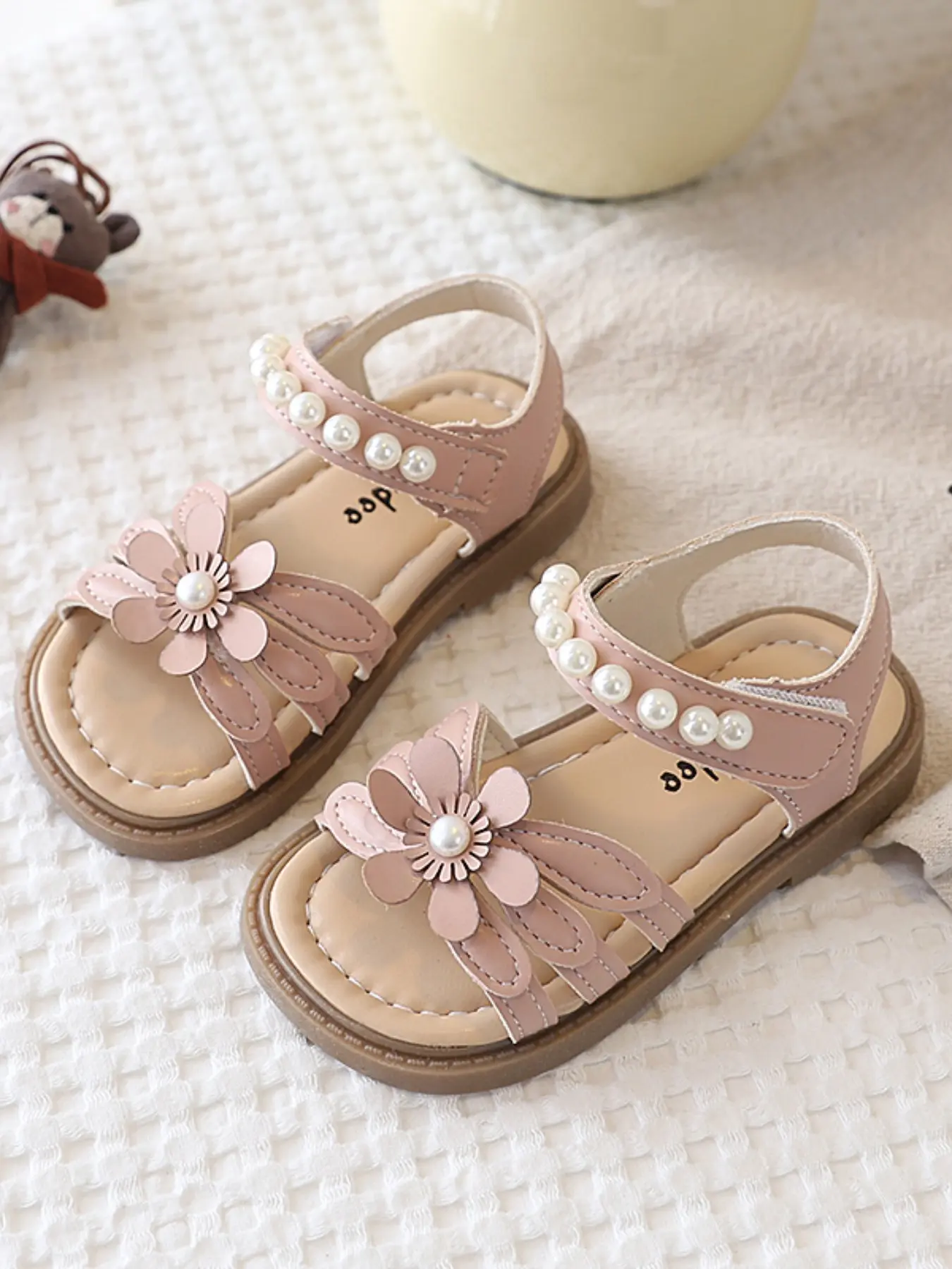 Girls' Pearl Flower Toe-Open Sparkly Floral Print Little Girl Sandals, Elegant Fairy Style, Non-Slip Soft Sole, Breathable Comfort, Summer Party Beachwear