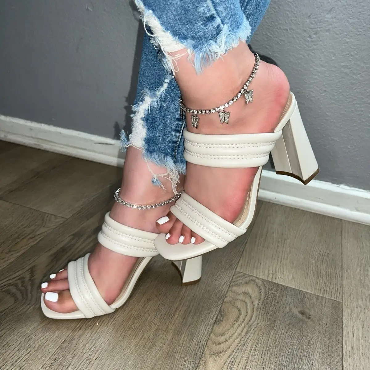 Miranda heels Open Toe ivory Mid Heel (3-5 cm)