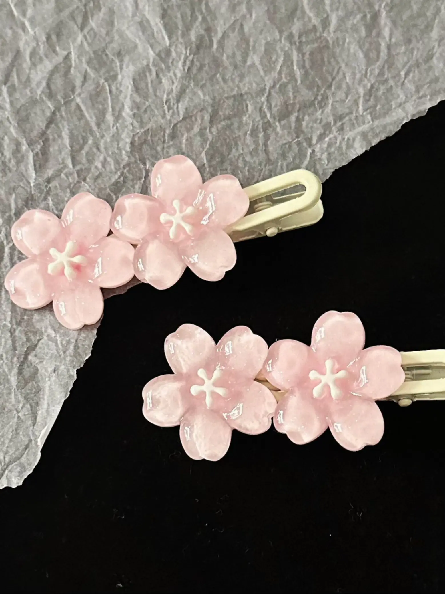Romantic Cherry Blossom Hair Clip, High Aesthetic Sweet Elegant Girl Bang Side Hair Clip Accessory, Fashionable Hair Decoration, Cute Hair Accessories, Cute Hair Clips