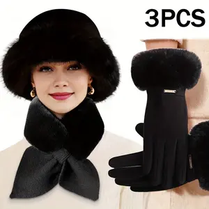 The 3pcs Gift Set Includes a Stylish Touchscreen Glove, a Thickened Crossover Scarf And a Plush Hat, Perfect for Cold Weather And Outdoor Activities, Making It an Ideal Gift for Christmas Or Valentine'S Day