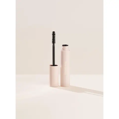 Perfect Strokes Universal Volumizing Mascara