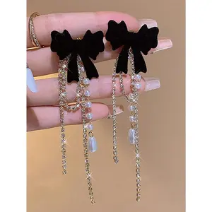 Set of 2 black bow faux pearl pendant earrings, luxurious rhinestone chain tassel earrings, long and elegant drop earrings for women’s daily wear, parties, gifts, and festive occasions, from the new arrival jewelry collection