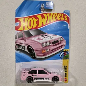 Hot Wheels 87 Ford Sierra Cosworth