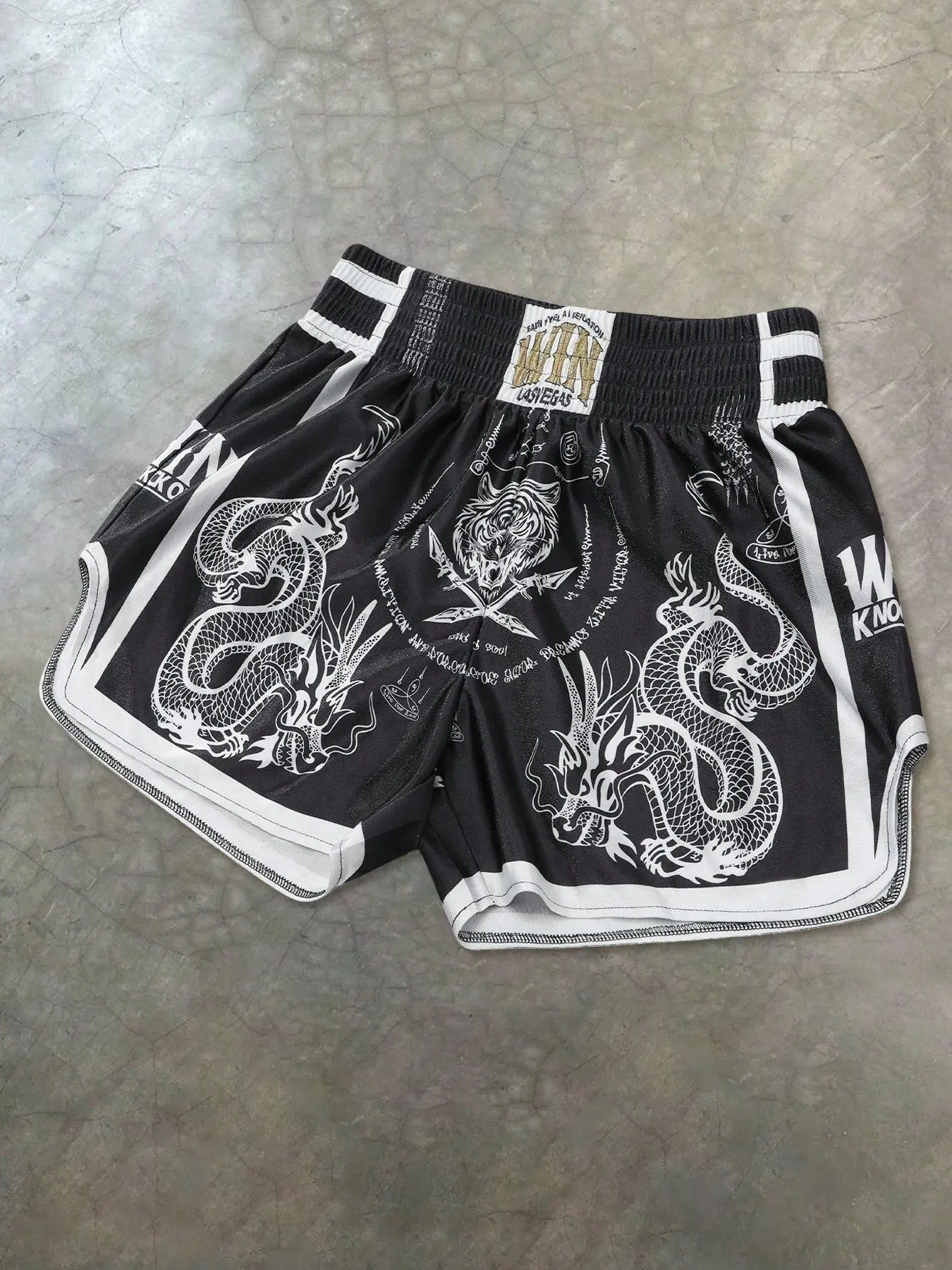 Vintage street-style men's Muay Thai shorts with dragon and tiger prints, suitable for training, kickboxing and mixed martial arts, Athletic Shorts, Shorts Sportswear